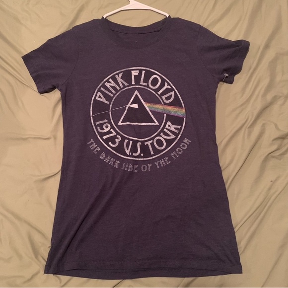 Pink Floyd Tops - NWOT Pink Floyd tee, medium